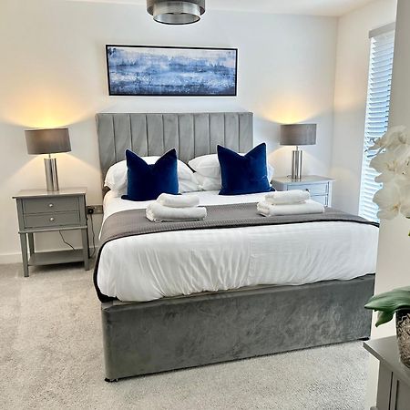 Icona Luxury Apartment With Minster Views & Allocated Parking 요크 외부 사진
