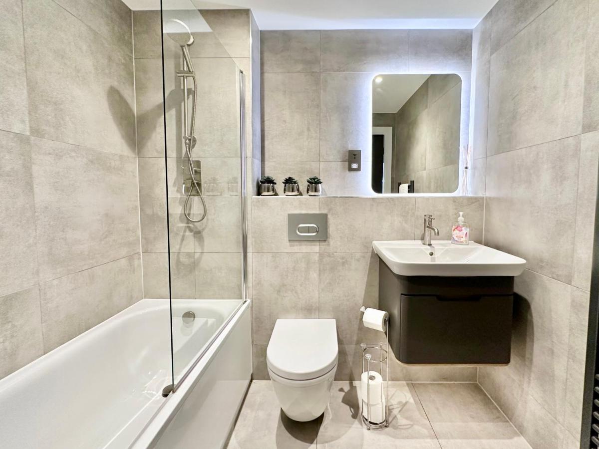 Icona Luxury Apartment With Minster Views & Allocated Parking 요크 외부 사진